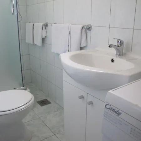 Apartments Nin *