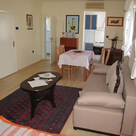 Apartman Apartments Nin