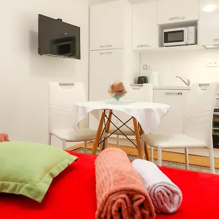 Apartman Apartments Nin Nin