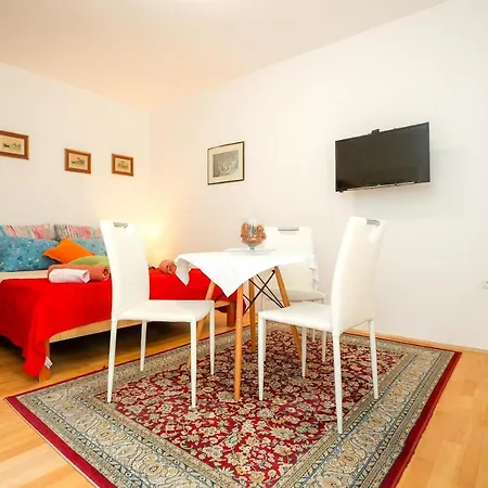 Apartments Nin Apartman *